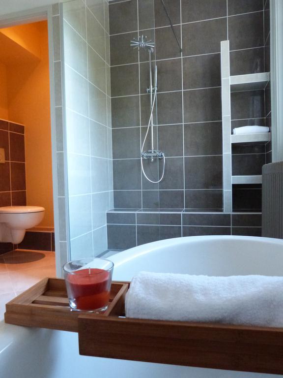 Bed and Breakfast La Maison De Roussille Francheville  Номер фото
